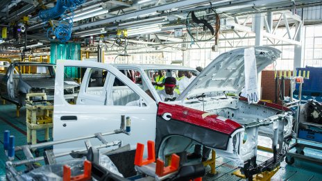 Nissan планира затваряне на заводи в Япония и Мексико