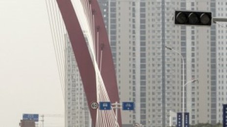 Цените на жилищата и продажбите в Китай и Великобритания растат