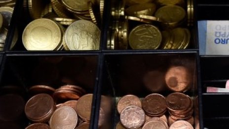 Разликата в богатството между източните и западните страни членки на ЕС намалява