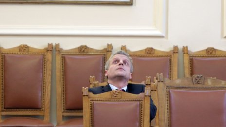 Прокуратурата даде бившия здравен министър Петър Москов на съд заради турските ваксини