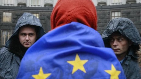 ЕС оставя вратичка за споразумение с Украйна