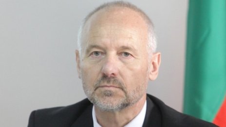 "Продължаваме промяната" предлага Тодор Тагарев за военен министър