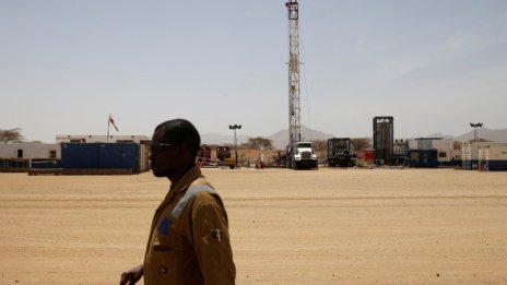 Нигерия удря големите петролни компании с данъци за 20 млрд. долара