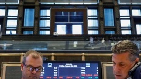 Американските борси започват месеца с понижения заради търговското напрежение*