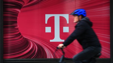 Германия продава акции от Deutsche Telekom