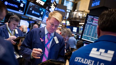 Облекчаването на инфлационните страхове окрили технологичните акции в САЩ