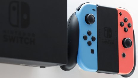 Nintendo ще ремонтира проблемните си контролери за Switch и след гаранцията