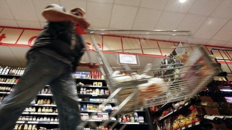 Потребителското доверие в САЩ се подобрява до 7-месечен връх