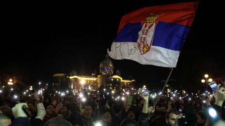 Хиляди сърби протестираха в Белград с искане за анулиране на резултатите от вота