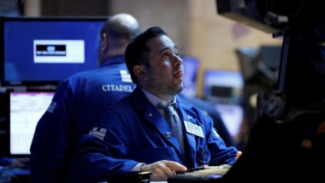 Американските борси затвориха разнопосочно, Dow записа девети пореден рекорд