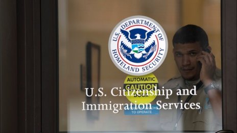 Белият дом отлага новия указ за имиграцията