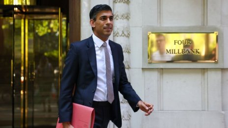 Във Великобритания ще се проведат предсрочни парламентарни избори на 4 юли