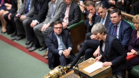 Тереза Мей заплашва да се откаже от опитите за систематичен Brexit