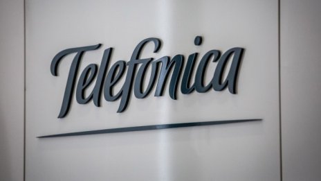 Telefonica остава предпазлива за годината