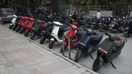 Индийската Ola Electric представи своя първи електрически мотоциклет