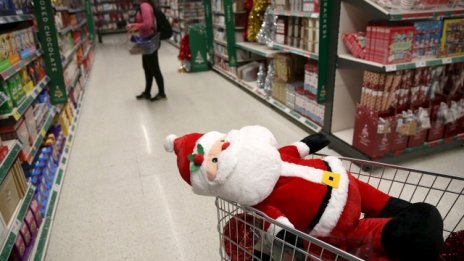 Графика на деня: В кои страни се теглят най-много пари около Коледа?