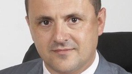 След България, Украйна и Румъния, Изи Кредит гледа и към Македония и Косово