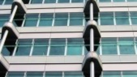 Пазарът на бизнес имоти в Европа „спира за глътка въздух“