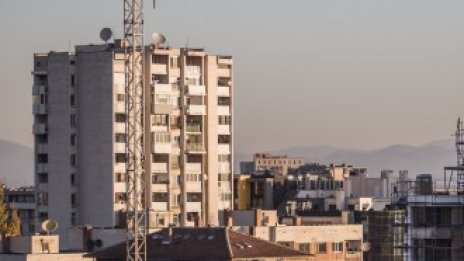 По-малко, но по-големи жилища са пуснати в експлоатация у нас през лятото