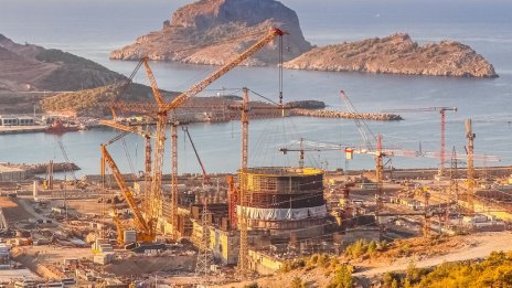 "Росатом" води преговори за продажбата на дела си в турската АЕЦ "Аккую"