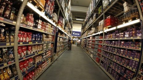 Омбудсманът иска санкции за производители, които предлагат храни по двоен стандарт