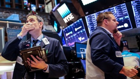 Nasdaq оставя зад гърба си рекордите след слабия отчет на Alphabet*