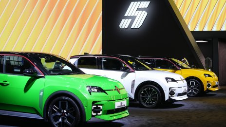 Renault засенчи Volkswagen и Stellantis с отчета си