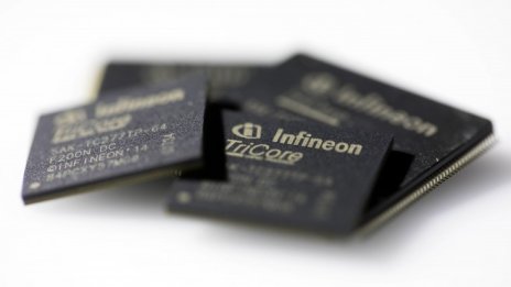 Високите инвестиции влошават резултата на Infineon
