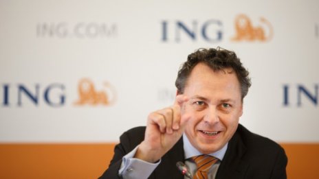 Изпълнителният директор на ING поема UBS от ноември