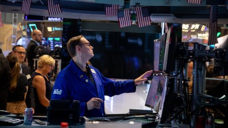 Dow Jones записа най-дългата си възходяща серия от близо четири години насам