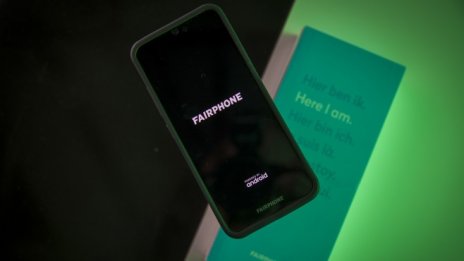 Fairphone търси път към устойчивите смартфони