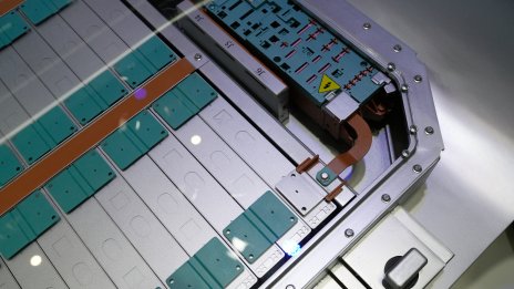 Китай въвежда нови ограничения при износа на технологии за електромобилни батерии 