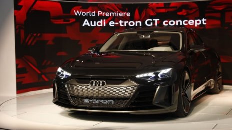 Какво да очакваме от революционното ново Audi e-tron GT
