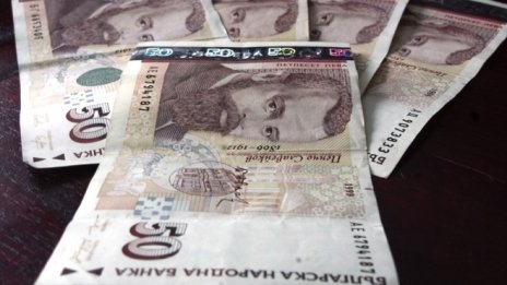 Фирми ще финансират платения отпуск на служителите по схемата 60/40