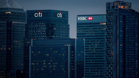 Canary Wharf понася най-тежко проблемите на офис пазара в Лондон
