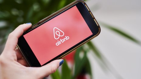 Airbnb очаква силно търсене в края на годината