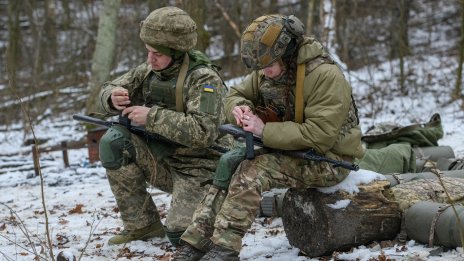 Две споразумения, три прочита и преговори, които затъват в капаните на Путин