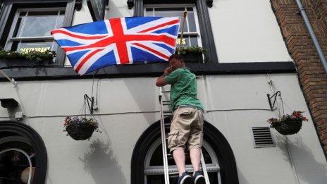 Британският сектор на услугите отбелязва през юни най-голям ръст от октомври