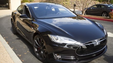 Tesla обеща да излезе на печалба тази година