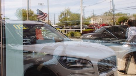 Коронакризата продължава да тежи на американския автомобилен пазар