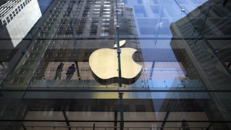 Антимонополното решение срещу Google носи риск за 20 млрд. долара за Apple