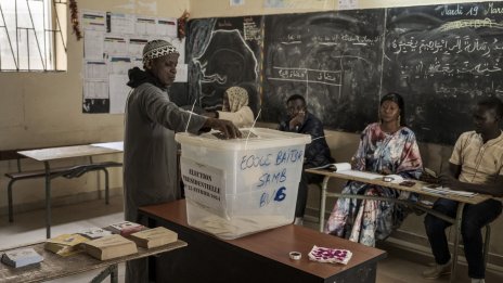 Демокрацията невинаги създава добро управление, но винаги предотвратява ужасното