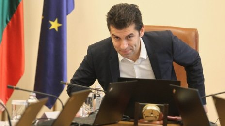 Кирил Петков: Кабинетът спешно анализира мотивите на КЕВР за поскъпване на тока