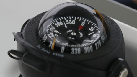 Инвеститорите са изправени пред труден избор: страната на САЩ ли да вземат, или на Китай?