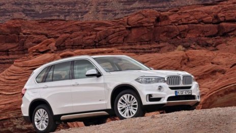 BMW не може да си позволи да забрави X7