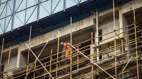 Китайски градове дължат милиарди юани на строителни компании