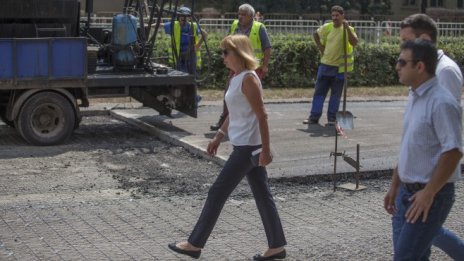 Йорданка Фандъкова: Започва тежък ремонт по бул. "България"