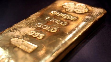 Златото е напът към най-големия си месечен ръст от 2016 г.