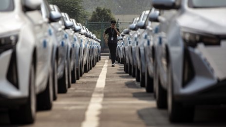 След рекорден износ Китай се прицелва към върха на автомобилния пазар