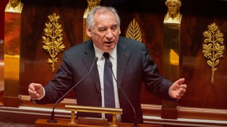 Дългът расте с 5000 евро в секунда: Франция отменя празници, за да намали дефицита